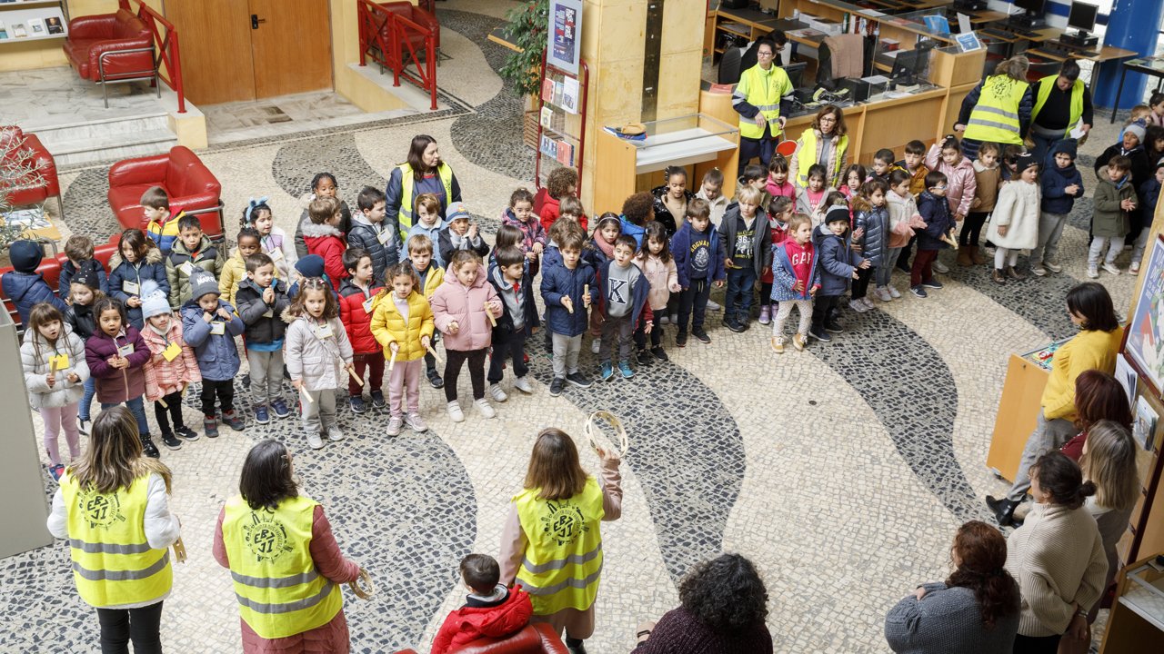 Visitas à Biblioteca Municipal